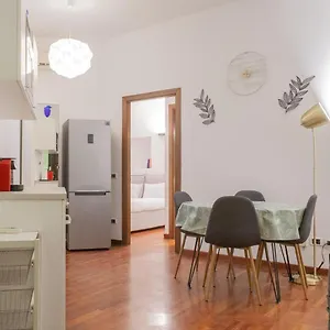 Bnbutler - Eustachi, 47 - Per Vivere Alla Milanese , Milano Italia